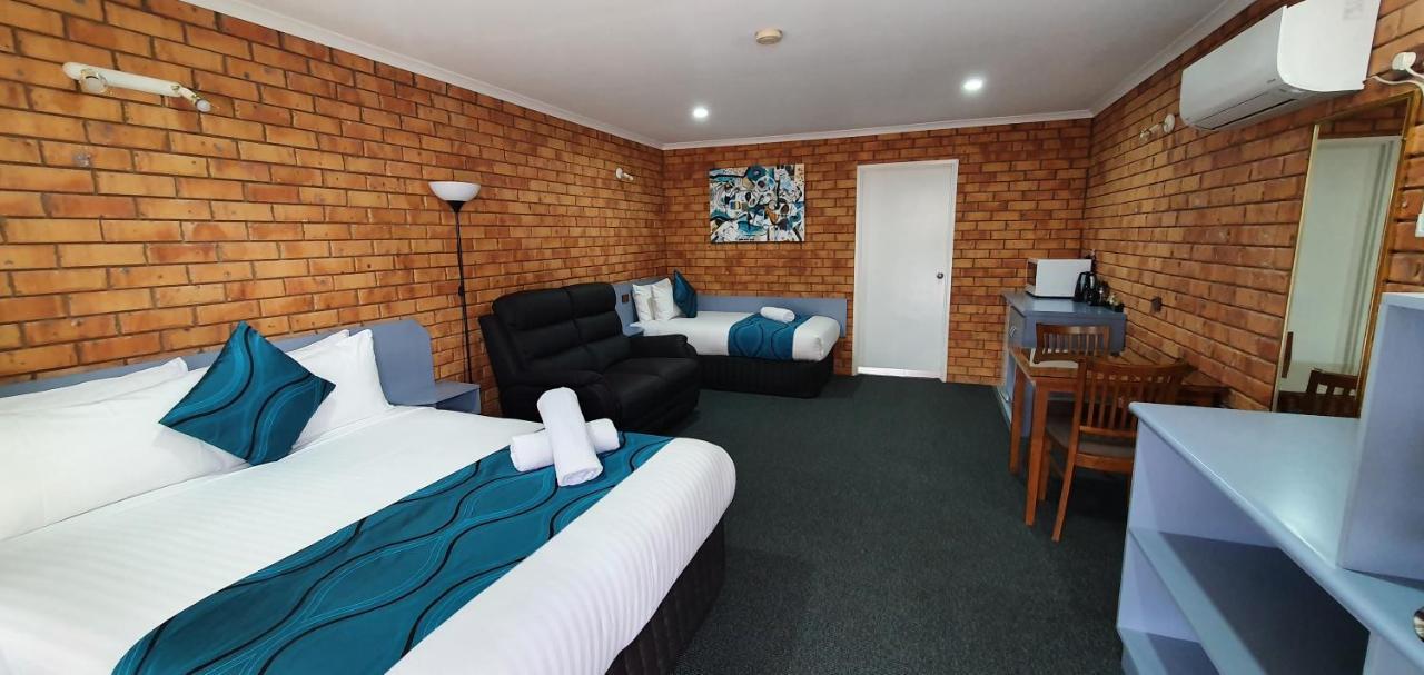Centrepoint Motel Deniliquin Exterior foto
