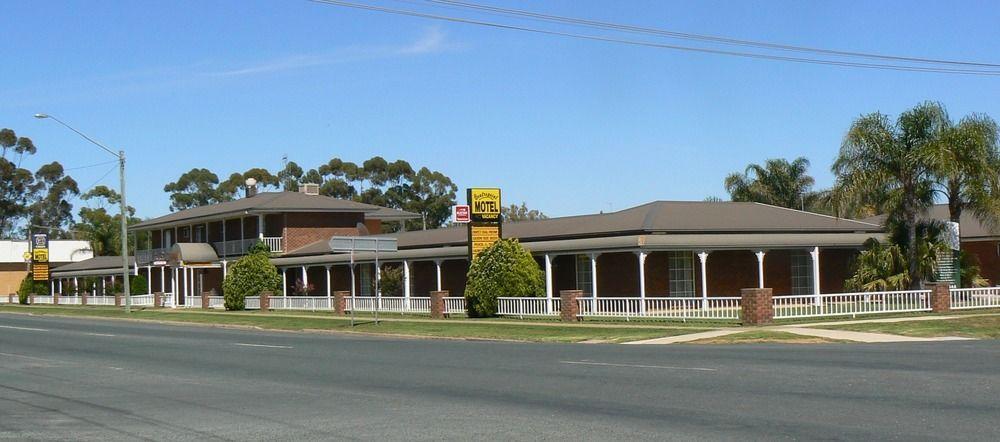 Centrepoint Motel Deniliquin Exterior foto